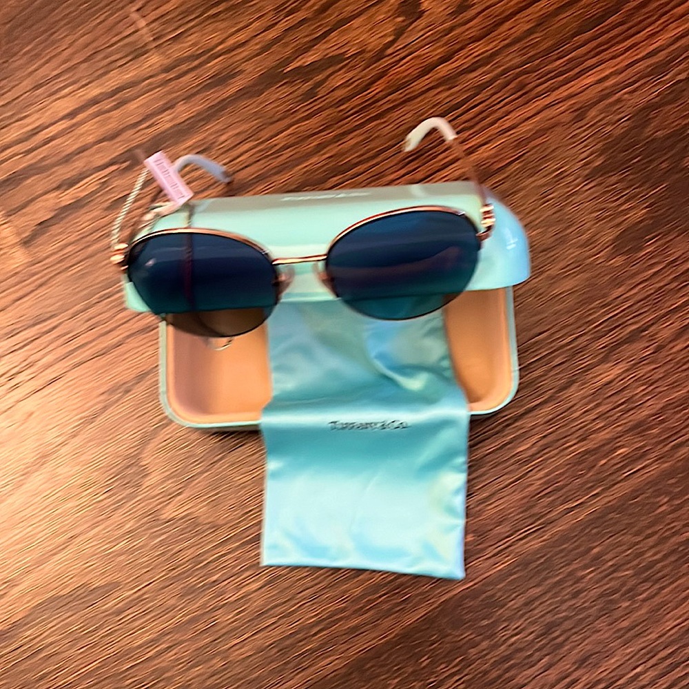 Tiffany & Co Round Gradient Sunglasses